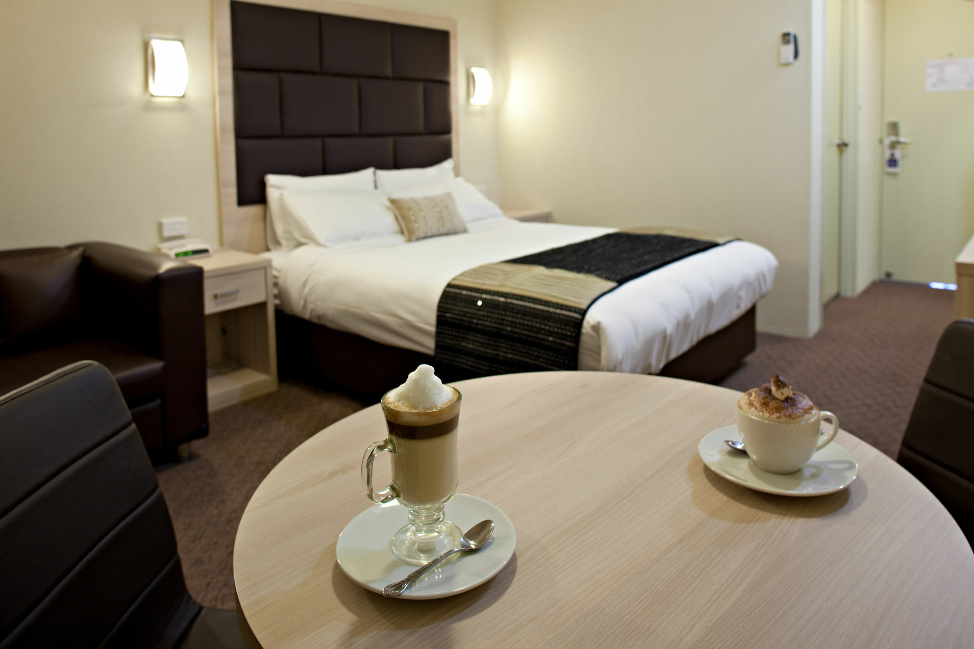 Garden City Hotel, Best Western Signature Collection Canberra Exterior photo